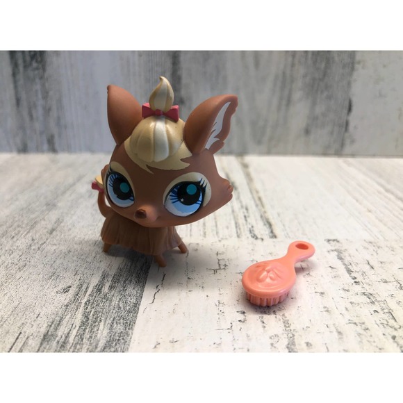 Littlest Pet Shop LPS Brown Yorkie with Bow #2520 - Picture 1 of 3